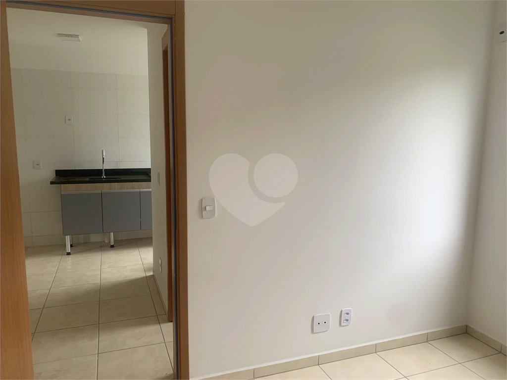 Apartamento à venda com 2 quartos, 43m² - Foto 3