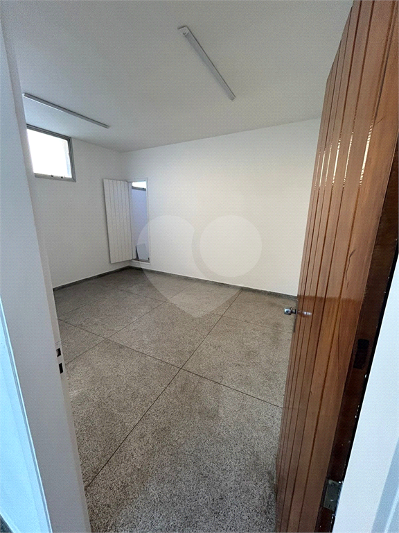 Prédio Inteiro para alugar, 156m² - Foto 8