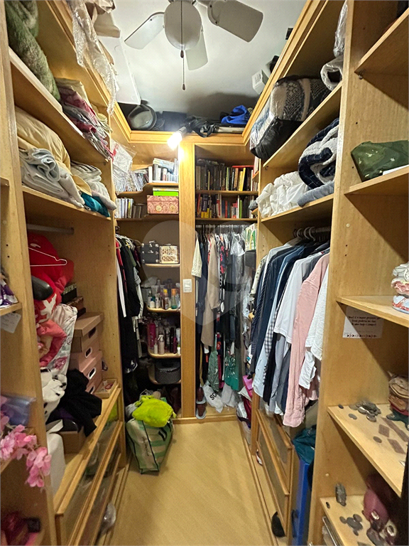 Sobrado venda no Alto da Mooca, com 266m2, 4 quartos, 3 salas, área gourmet e 2 vagas de garagem