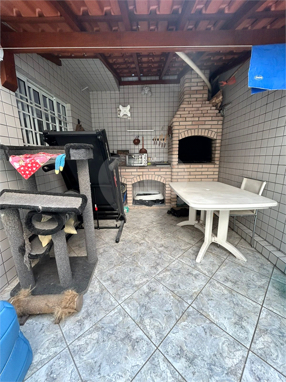 Sobrado venda no Alto da Mooca, com 266m2, 4 quartos, 3 salas, área gourmet e 2 vagas de garagem