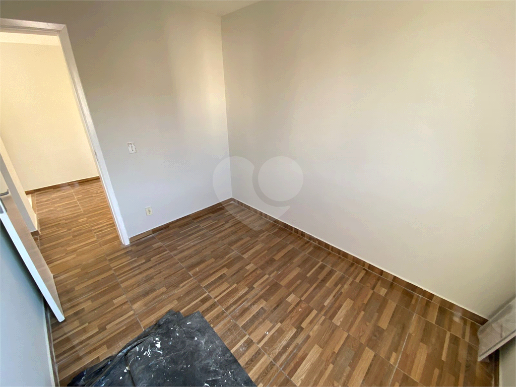 Apartamento à venda com 2 quartos, 42m² - Foto 12