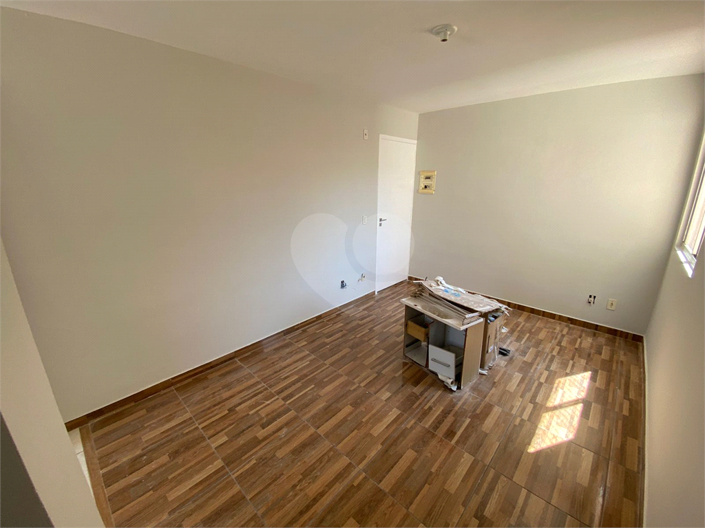 Apartamento à venda com 2 quartos, 42m² - Foto 13