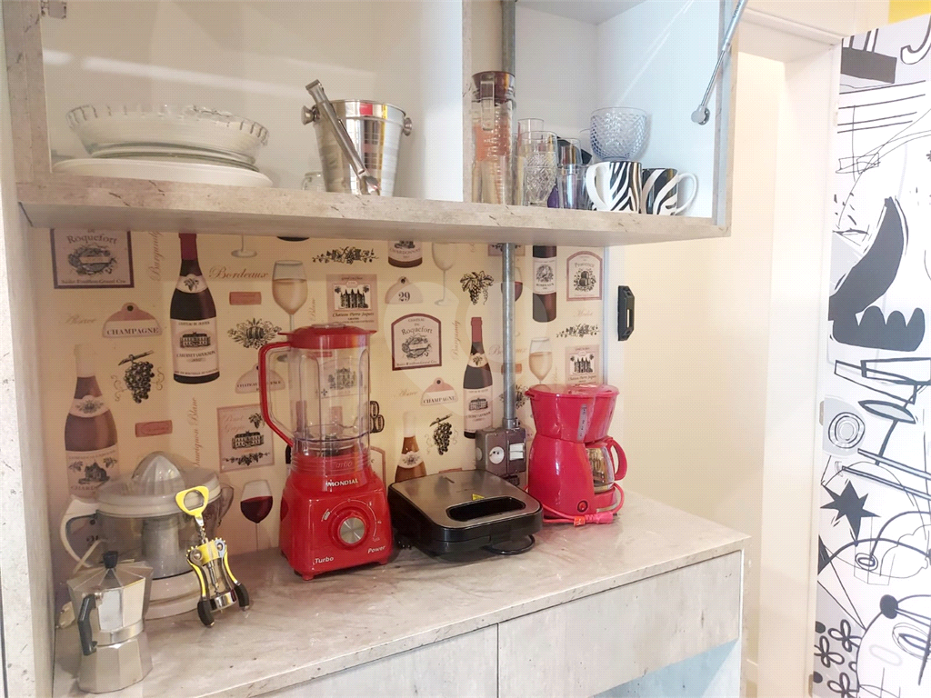 Apartamento a venda na Rua Agosta 