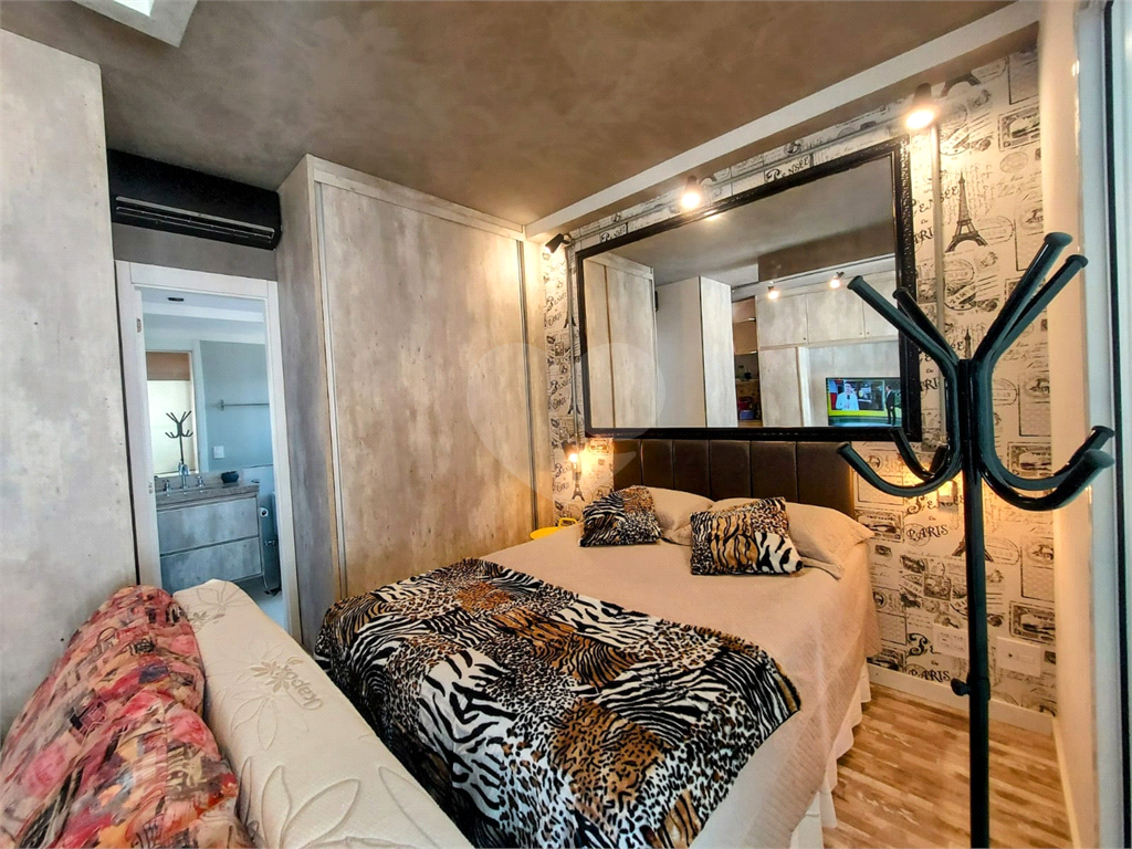 Apartamento a venda na Rua Agosta 