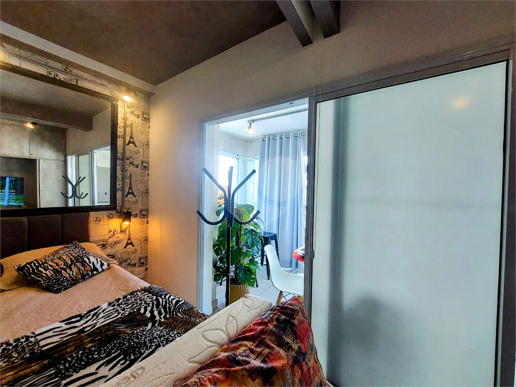 Apartamento a venda na Rua Agosta 