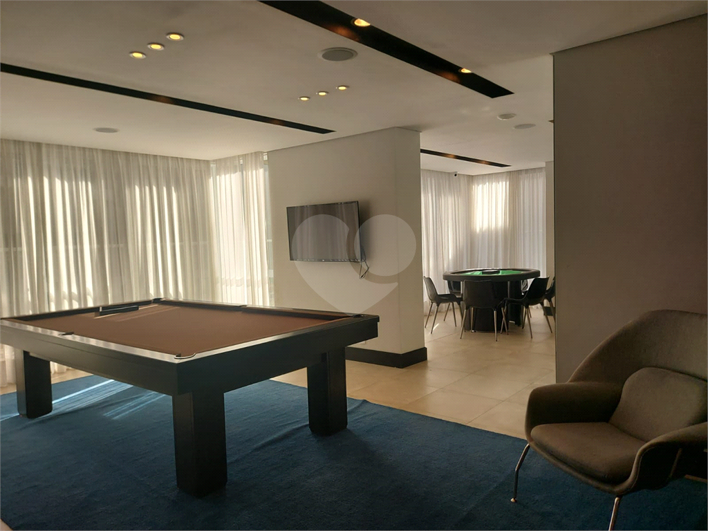 Apartamento a venda na Rua Agosta 