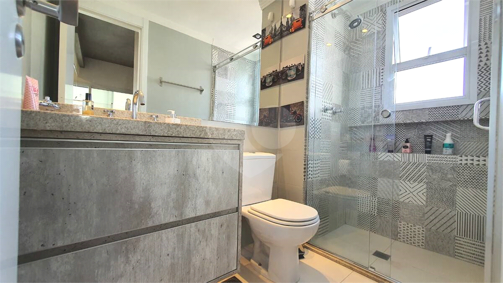 Apartamento a venda na Rua Agosta 