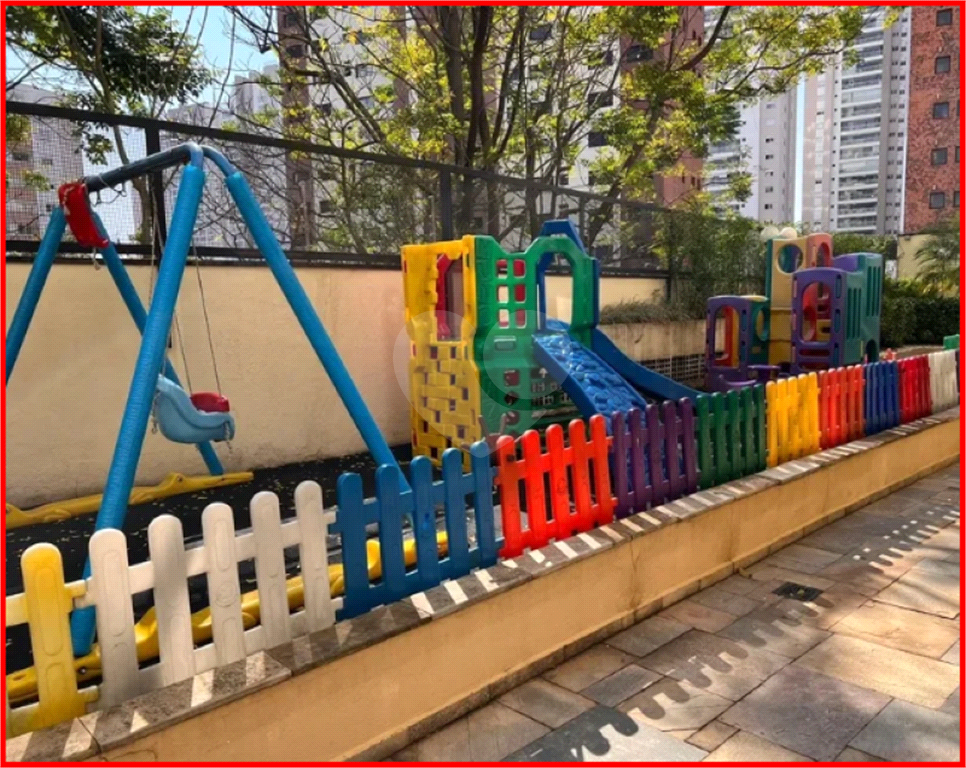 APARTAMENTO em MORUMBI