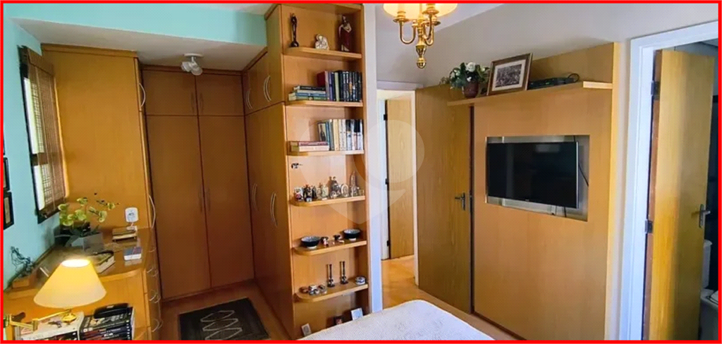 APARTAMENTO em MORUMBI