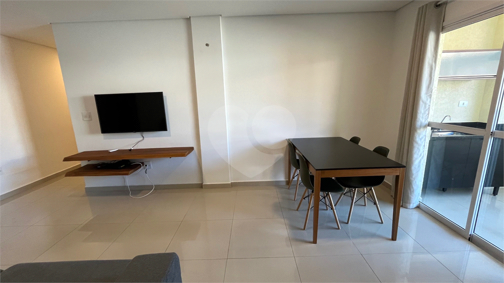 Apartamento para alugar com 3 quartos, 90m² - Foto 12