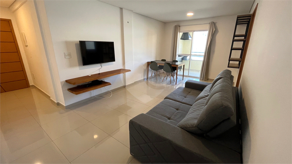 Apartamento para alugar com 3 quartos, 90m² - Foto 3