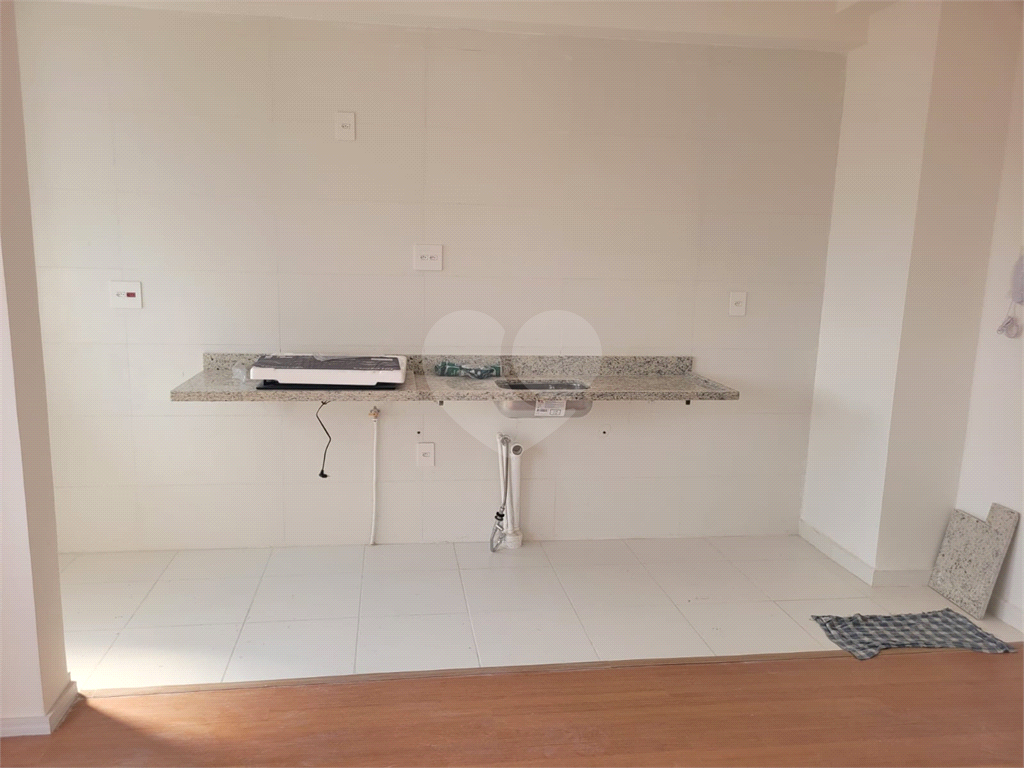 APARTAMENTO em PARADA INGLESA