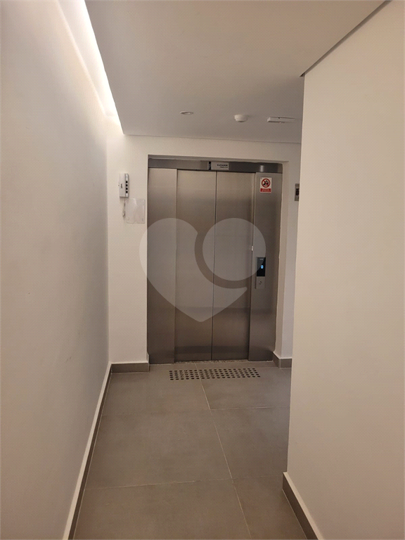 APARTAMENTO em PARADA INGLESA