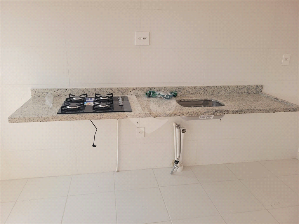 APARTAMENTO em PARADA INGLESA