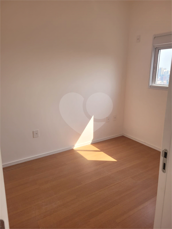 APARTAMENTO em PARADA INGLESA