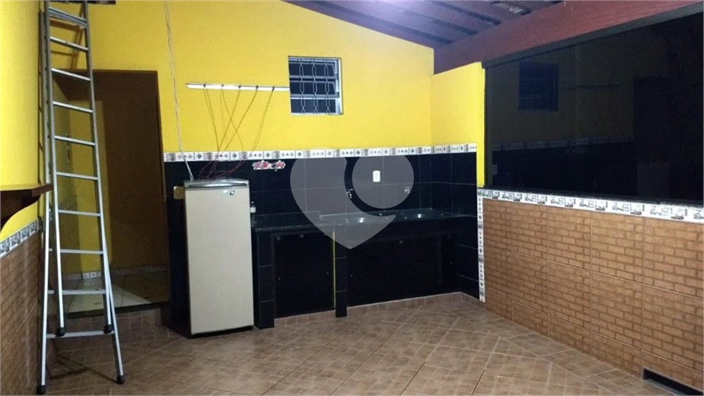 Casa à venda com 3 quartos, 185m² - Foto 9