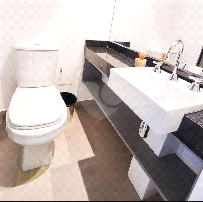 Apartamento à Venda na Rua Augusta 