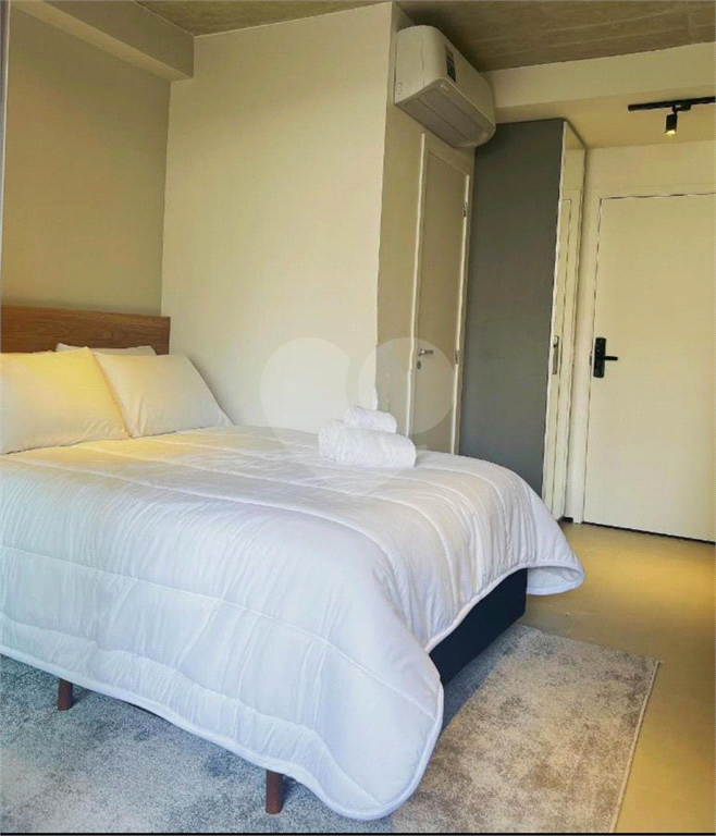 Apartamento à Venda na Rua Augusta 