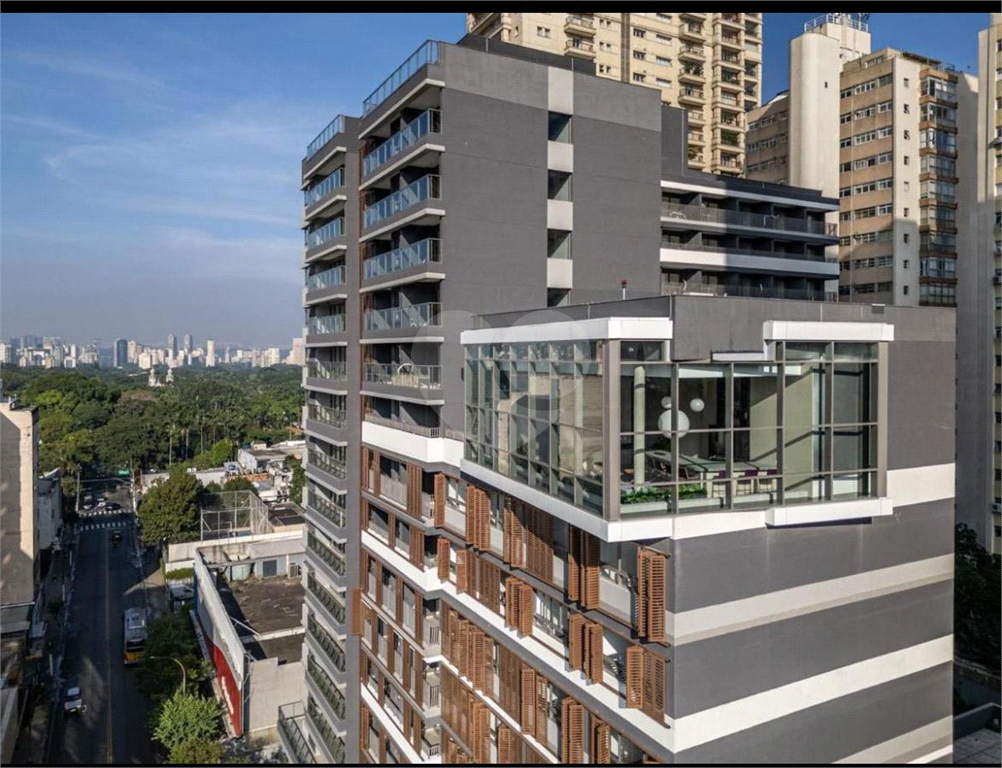 Apartamento à Venda na Rua Augusta 