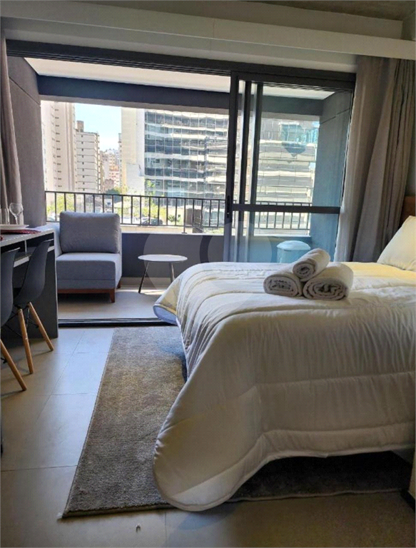 Apartamento à Venda na Rua Augusta 
