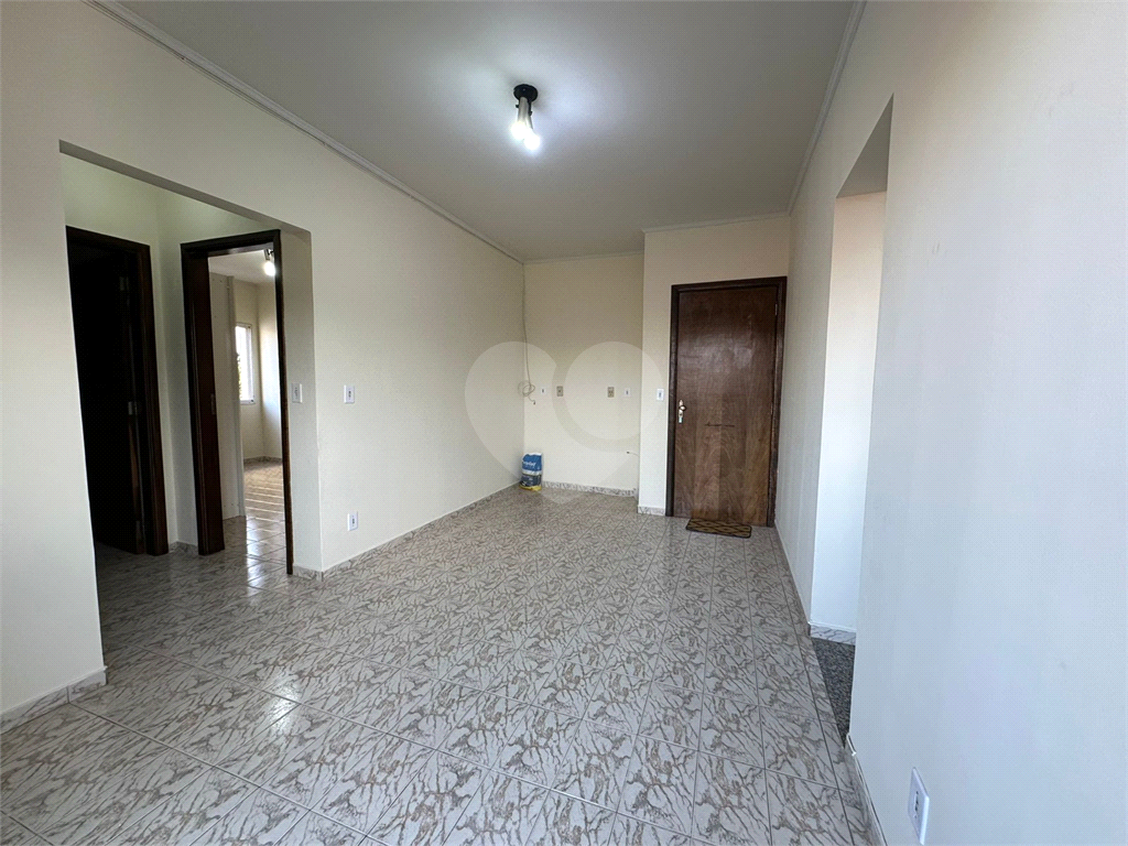 Apartamento para alugar com 2 quartos, 64m² - Foto 19