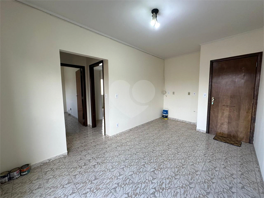 Apartamento para alugar com 2 quartos, 64m² - Foto 8