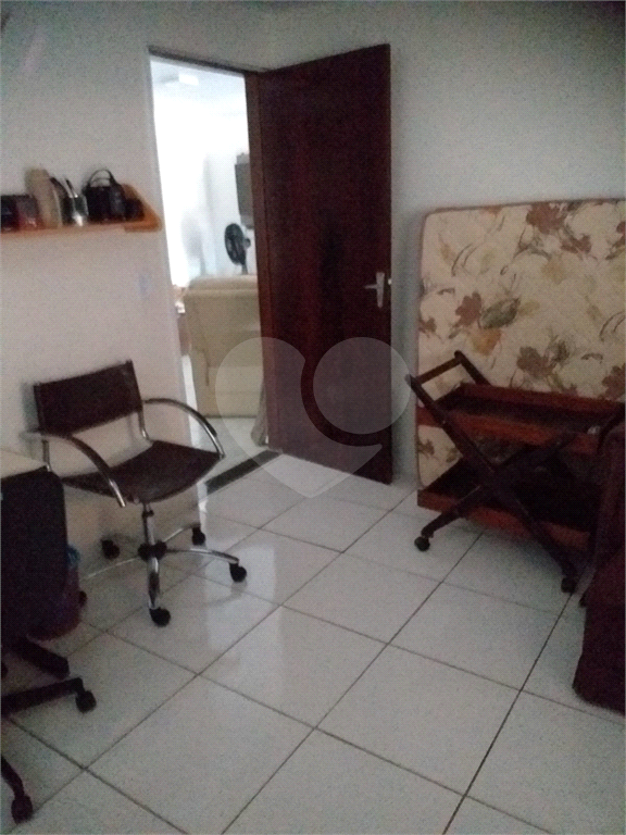 Casa à venda com 3 quartos, 200m² - Foto 13