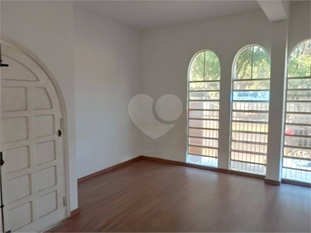 Casa à venda com 4 quartos, 154m² - Foto 3