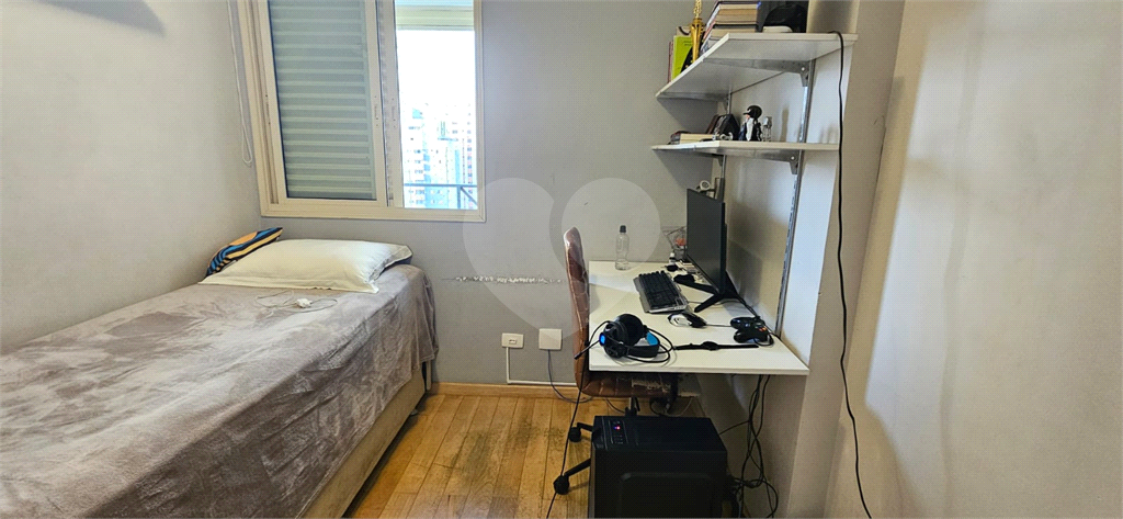 Apartamento - Saúde - 3 Dormitórios - 1 Suíte -  2 Banheiros - 2 Vagas - Venda