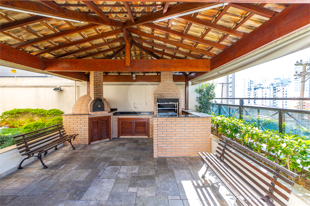 Apartamento - Saúde - 3 Dormitórios - 1 Suíte -  2 Banheiros - 2 Vagas - Venda