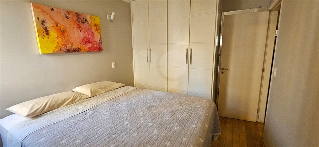 Apartamento - Saúde - 3 Dormitórios - 1 Suíte -  2 Banheiros - 2 Vagas - Venda