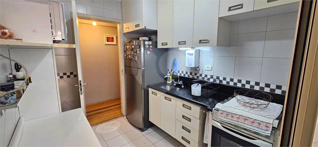 Apartamento - Saúde - 3 Dormitórios - 1 Suíte -  2 Banheiros - 2 Vagas - Venda