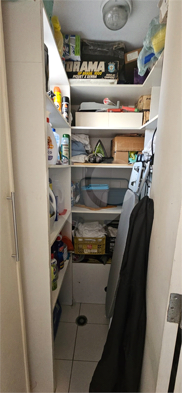 Apartamento - Saúde - 3 Dormitórios - 1 Suíte -  2 Banheiros - 2 Vagas - Venda