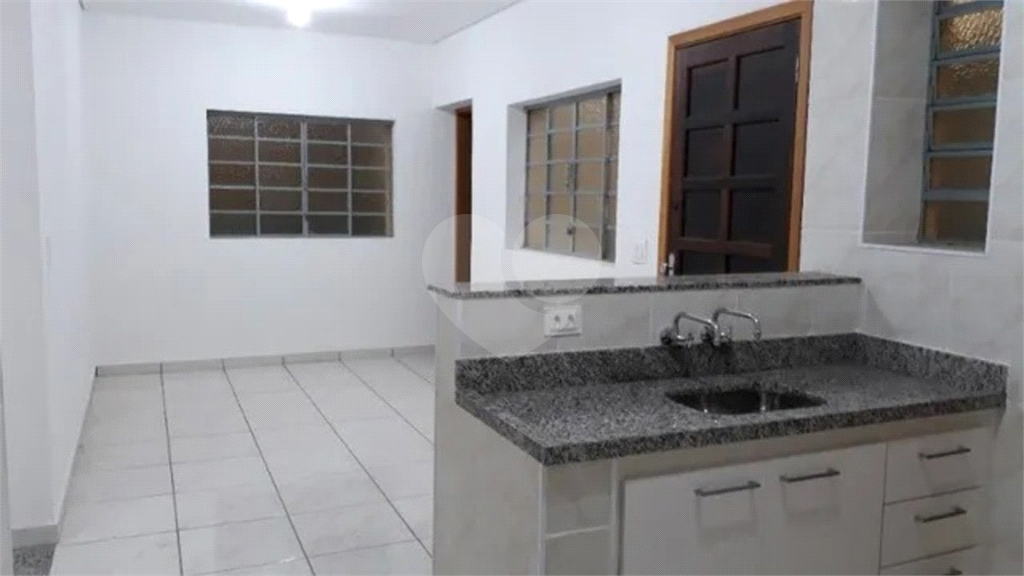 Casa para alugar com 3 quartos, 180m² - Foto 20
