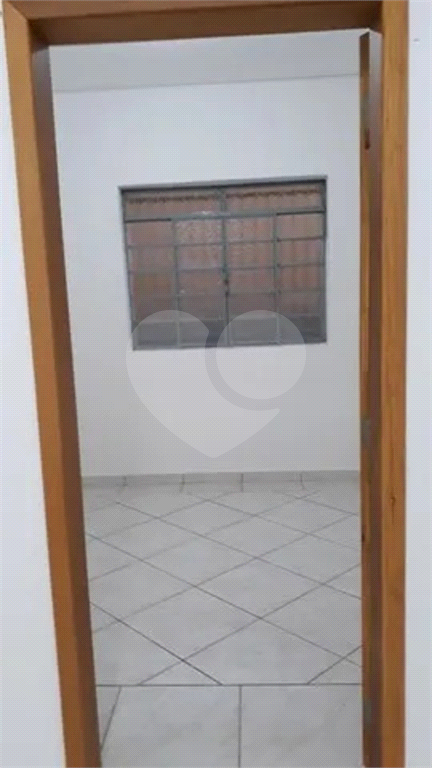 Casa para alugar com 3 quartos, 180m² - Foto 11