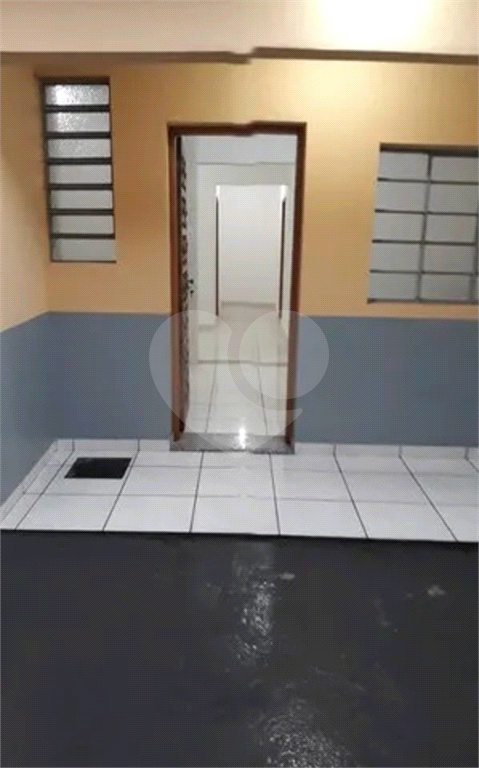 Casa para alugar com 3 quartos, 180m² - Foto 17