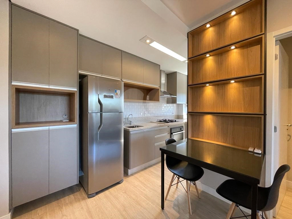 Apartamento para alugar com 1 quarto, 40m² - Foto 7