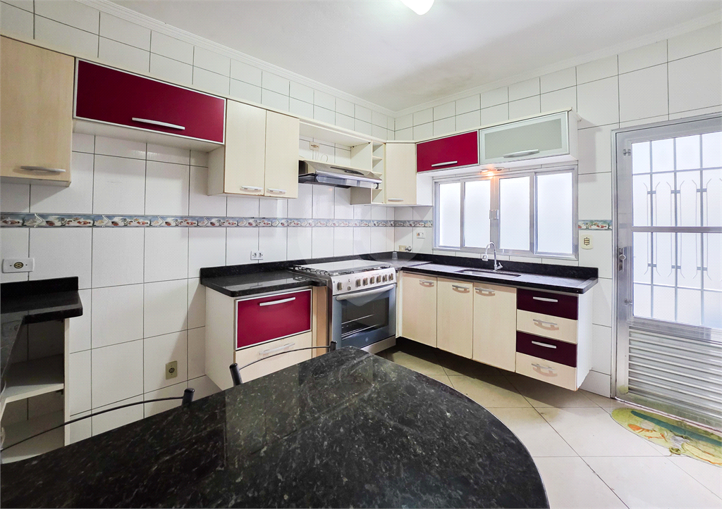 Casa - Guaianazes - 3 Quartos / Dormitórios - 2 Vagas - Venda / Compra