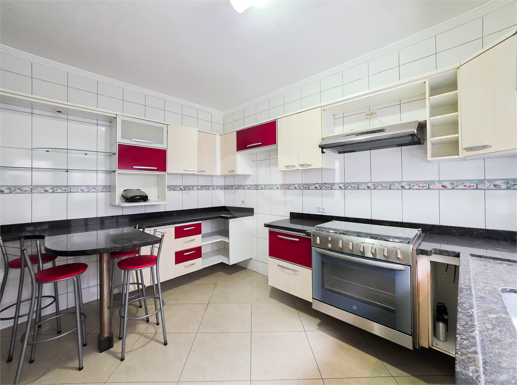 Casa - Guaianazes - 3 Quartos / Dormitórios - 2 Vagas - Venda / Compra