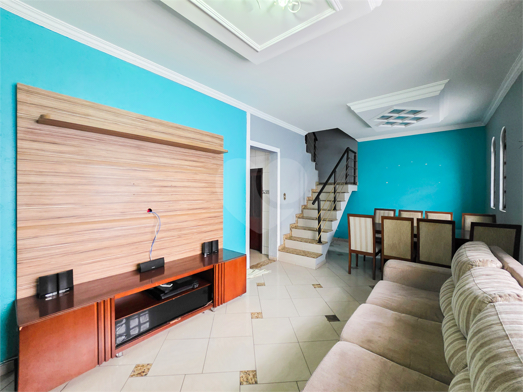 Casa - Guaianazes - 3 Quartos / Dormitórios - 2 Vagas - Venda / Compra