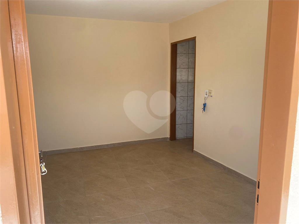 Casa à venda com 1 quarto, 54m² - Foto 9