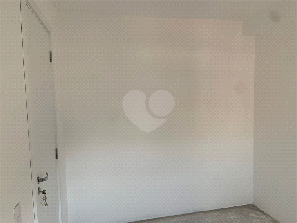 APARTAMENTO em CENTRO