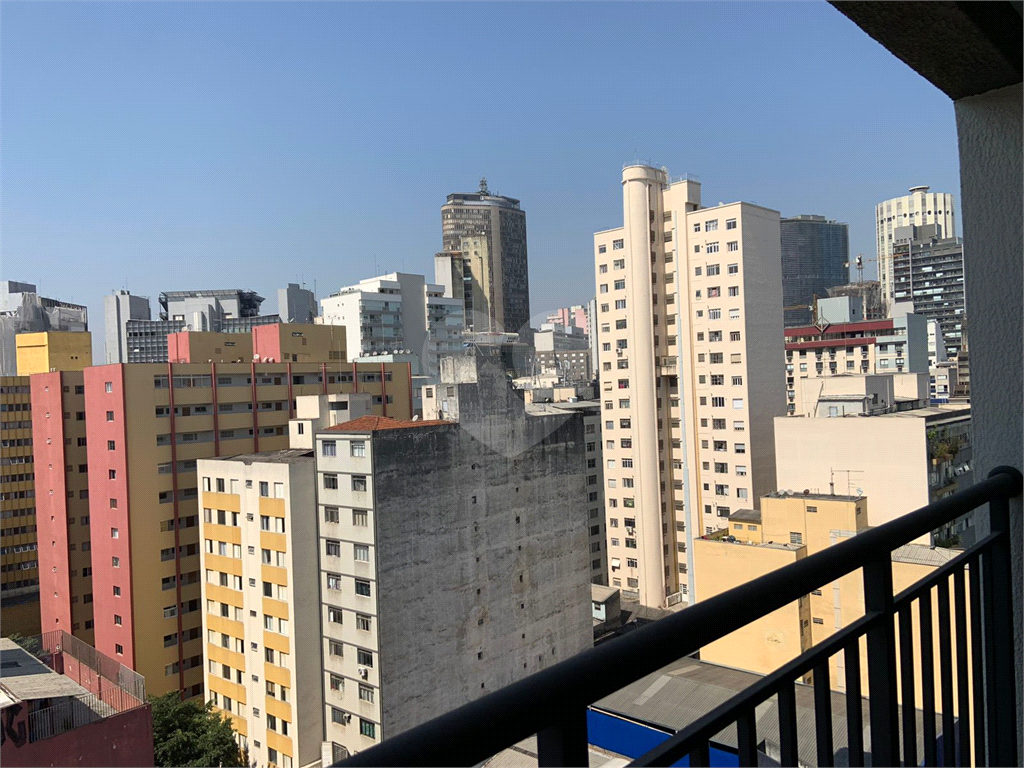 APARTAMENTO em CENTRO