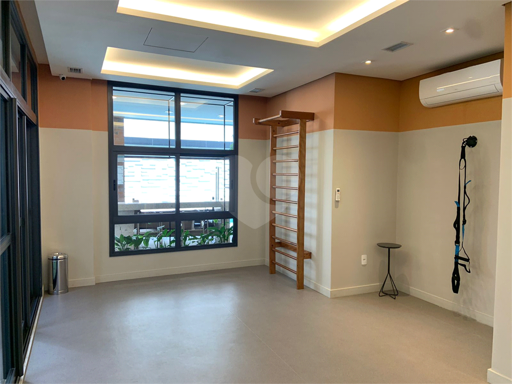 APARTAMENTO em CENTRO