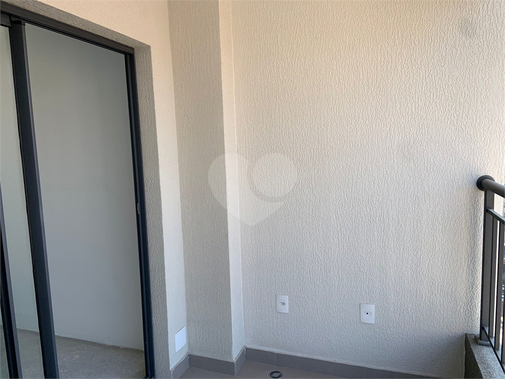 APARTAMENTO em CENTRO