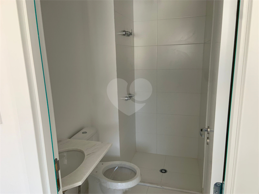 APARTAMENTO em CENTRO