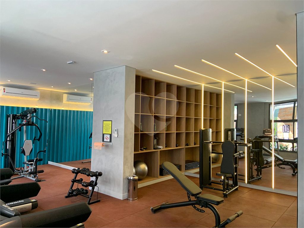 APARTAMENTO em CENTRO