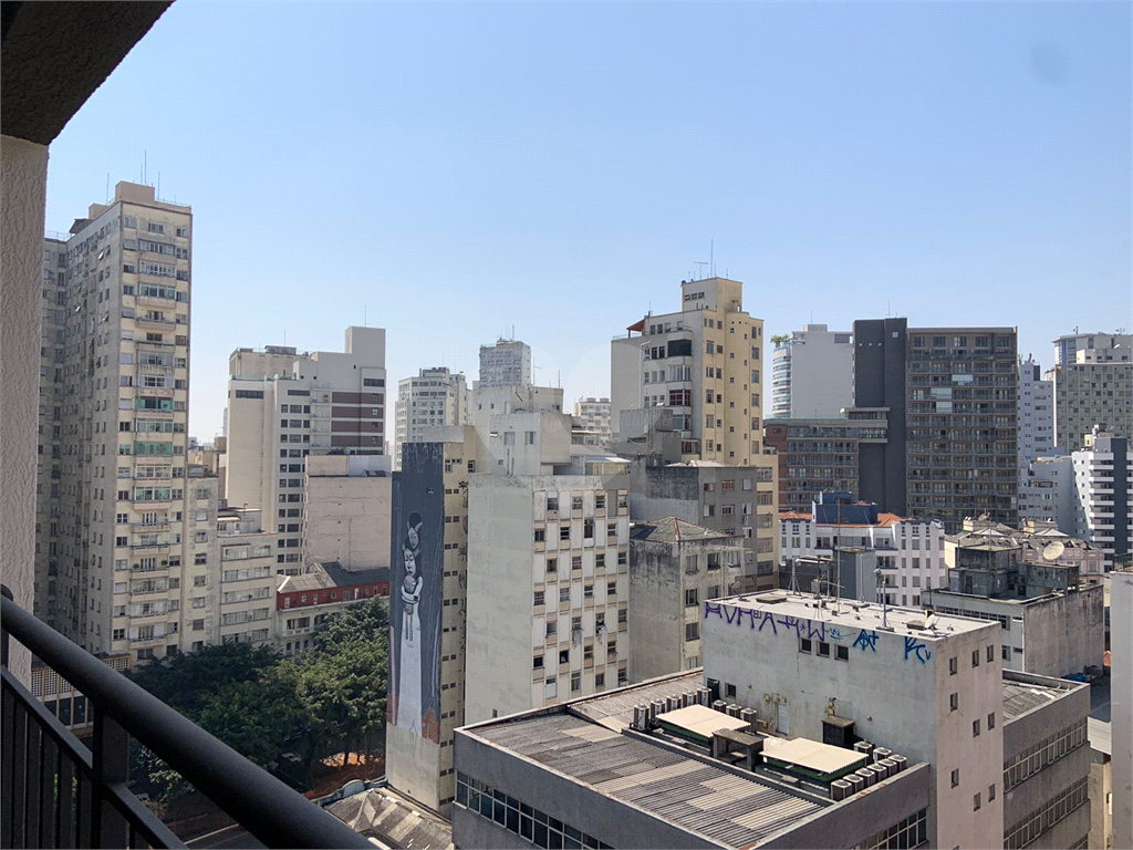 APARTAMENTO em CENTRO