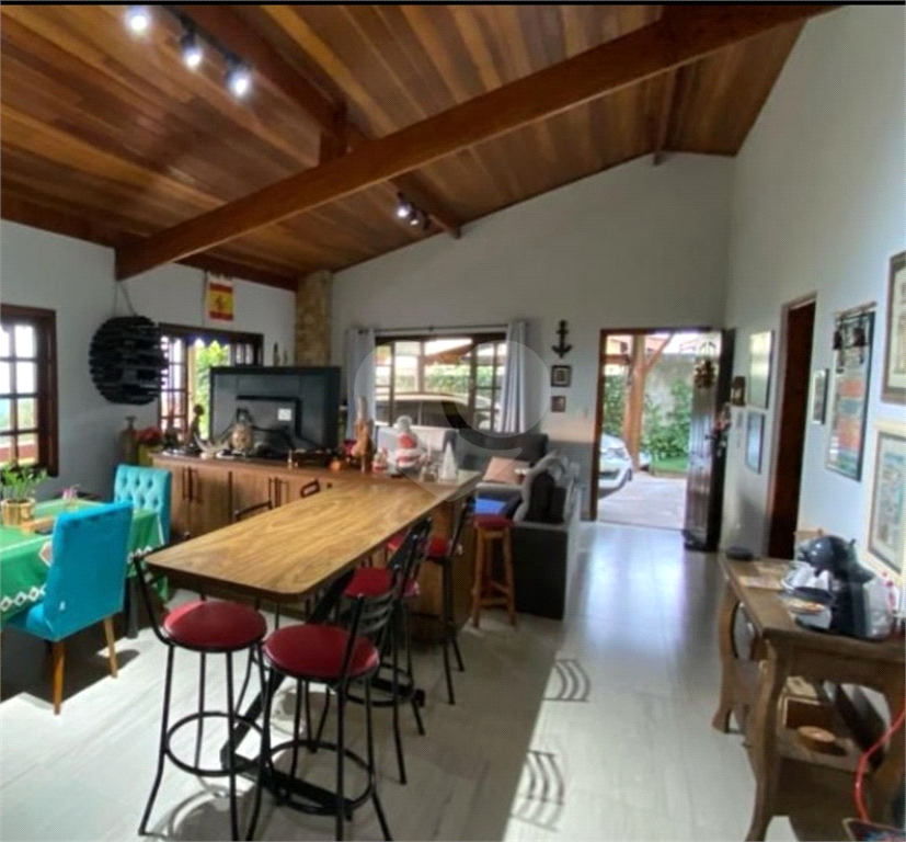 Casa de Condomínio à venda com 4 quartos, 278m² - Foto 9