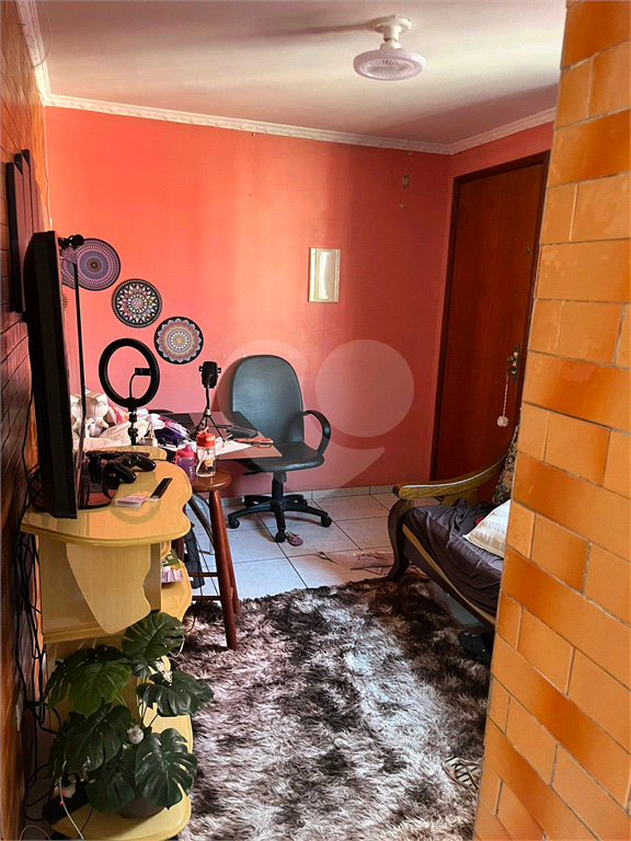 Apartamento à venda com 2 quartos, 40m² - Foto 10